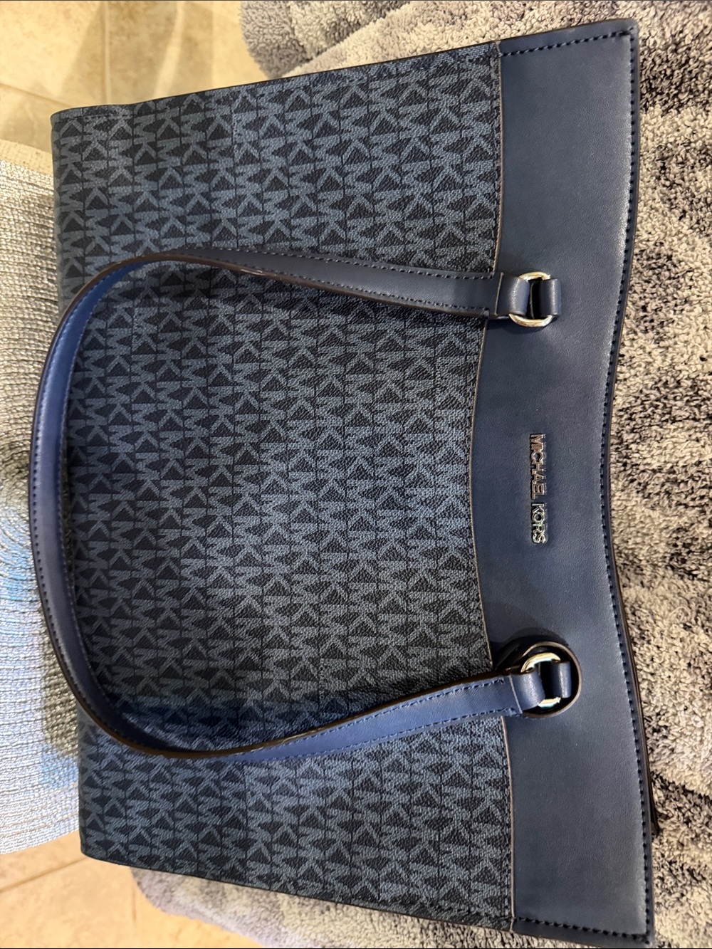 Michael Kors Navy Blue MK Logo Tote - Picture 2 of 11